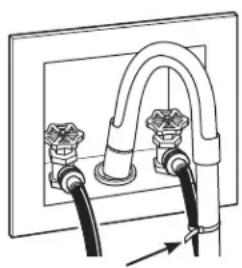 GE GFW490RPKRR - NOTA: Mantenga la extensión de los soportes al mínimo para evitar una vibración excesiva. Cuanto más se extiendan las patas, más vibrará la lavadora. - 1