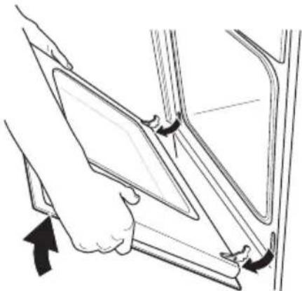 ELECTROLUX EKK603504 - Ausbau von Backofentür und Glasscheibe - 3
