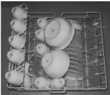 FAGOR 1VF03SX - - Loading the dishes in the racks. - 2