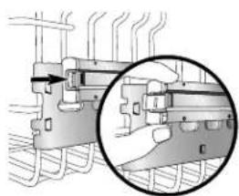 MAYTAG MDB8951BWW - Pour retarder les paniers (fixer en place les languettes de la butée) - 1