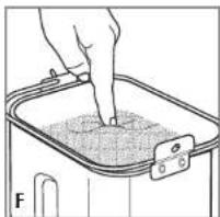 BLACK & DECKER AllInOne B2200 - Ajouter les ingrédents dans le moule à pain - 3