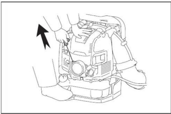 MAKITA EB7660TH - Cuando el motor esté frío o después de repostar (arranque en frío) - 4