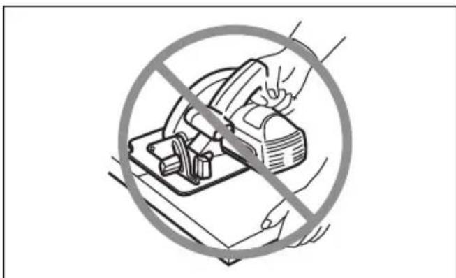 MAKITA HS6100 - Additional safety warnings - 2