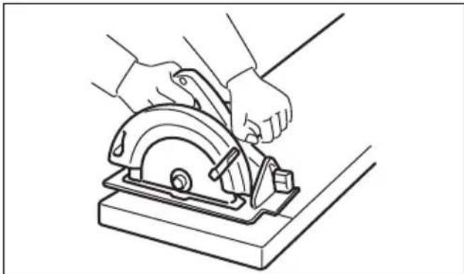 MAKITA HS6100 - Additional safety warnings - 1