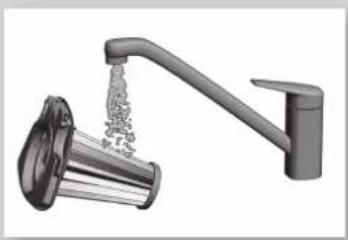 ELECTROLUX ZB3015SW - Спорожнення пилозбірника. - 2