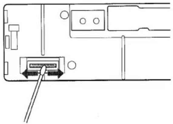 AIWA CTX409 - Cleaning the connector - 1