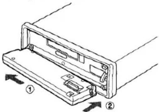 AIWA CTFX729M - Instalacion del panel defantero - 1