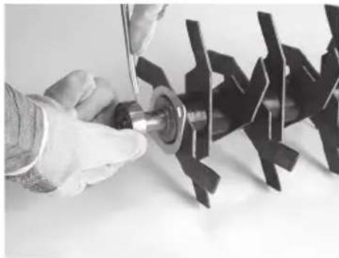 Eliet E401 - b. Dépose des couteaux usés et pose de nouveaux couteaux. - 2