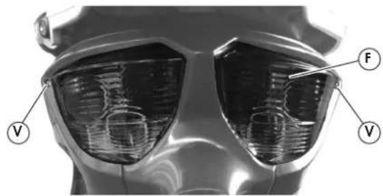 MALAGUTI Centro 125ie - FANALINO POSTERIORE (con luce stop) - 2