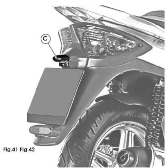 MALAGUTI Centro 125ie - Luce stop (S-Fig.40) e luce indicatore di direzione (E-Fig.40) - 3