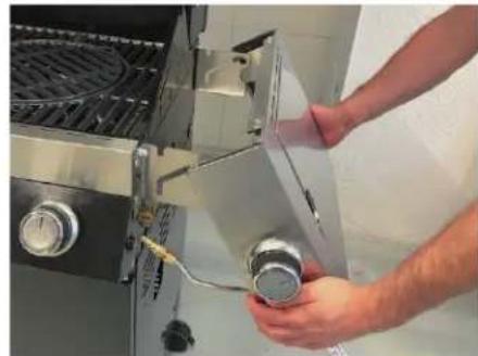 Rösle BBQ Station Videro G3 - Chiudere sempre l'attacco rapido (su entrambi i lati) con le copertura di protezione quando non viene utilizzato! - 11