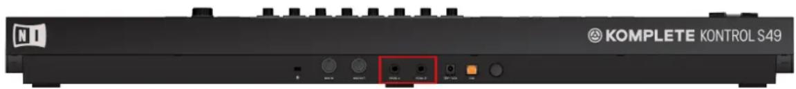 NATIVE INSTRUMENTS Komplete Kontrol S88 MK2 - Connecter des pédales au clavier - 1