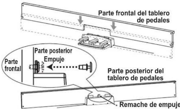 KORG LP380 - Conecte el cable de pedales fjado, teniendo en cuenta la orientacion correcta, al conector del lado opuesto a la unidad de pedales, y afterwards enganchelo en una ranura de la unidad de pedales. - 2