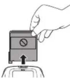 FUJIFILM Instax Square SQ20 - Vkladanie kazety's fotografiekym materialem - 3