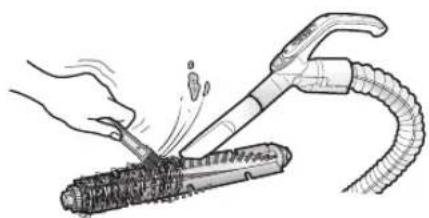 SAMSUNG POWERbot Expert - Reinigen der Haustierbürste - 3