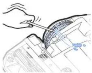 SAMSUNG POWERbot Expert - Reinigen des Antriebsrads - 3