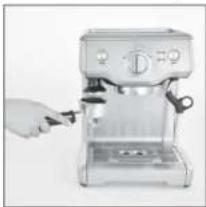 Solis Barista Perfect 118 - TASSER LE CAFE EN POUDRE AVEC LE TASSOIR - 1