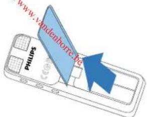 PHILIPS Voice Tracer DVT1250 - Insérer les piles ou accus - 2