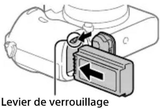 SONY Alpha A7R III - Étape 2 : Insérer la batterie dans l'appareil - 2