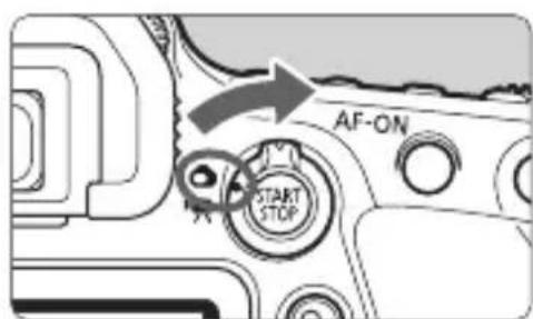 CANON EF 24105mm f4L IS II USM - Shooting with the LCD Monitor - 1