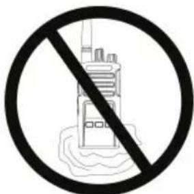 MOTOROLA XT460 - Si la radio est immergée dans l'eau... - 3