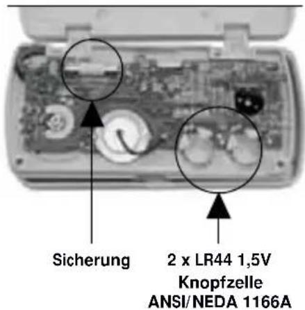 Laserliner MultiMeterPocketBox - 1insetzen der Batterien / Wechseln der Sicherung - 2