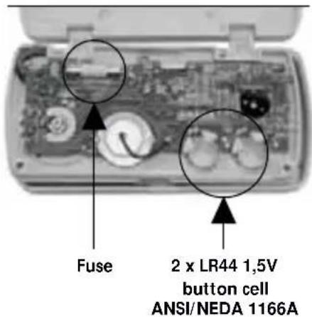 Laserliner MultiMeterPocketBox - Insertion of batteries / Replacing the fuse - 2