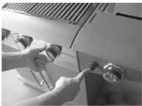 BORETTI Ibrido Top - De barbecue aansteken met de elektronische ontsteker - 1