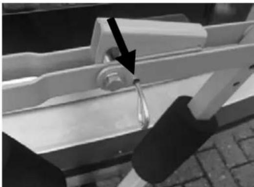 Pro-User Briljant - DÉMONTAGE DU PORTE-VÉLO DE L'ATTACHE-REMORQUE - 2