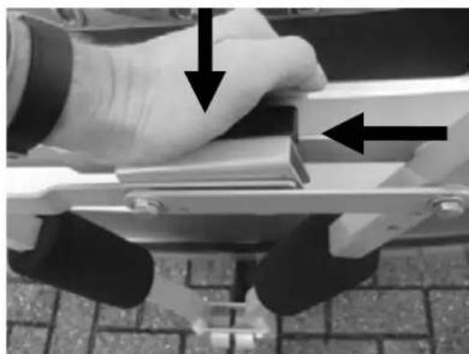 Pro-User Briljant - DEMONTAGE DES FAHRRADTRÄGERS VON DER ANHÄNGERKUPPLUNG - 3