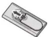 PIONEER XHM16 - Mise en place des piles dans la télécommande - 2