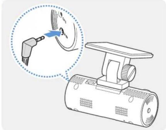 Thinkware F100 - Raccordement du cable de laamera arrête - 1