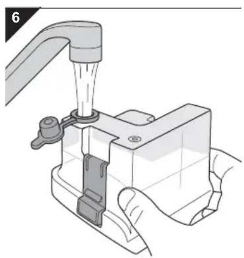 DIRT DEVIL Aqua Clean DD302 - Wassertank füllen - 3