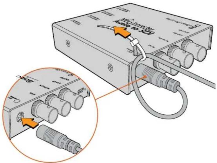 Blackmagic Design Micro Converter HDMI to SDI - 電源の接続 - 1