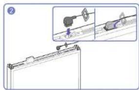 SAMSUNG OM46N - Installation du cache supérieur - 2