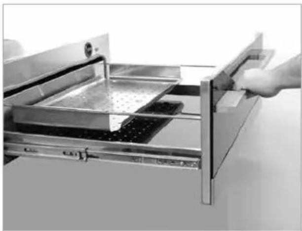Fisher & Paykel OD30WDX2UB - STEP 1 Removing the drawer - 1
