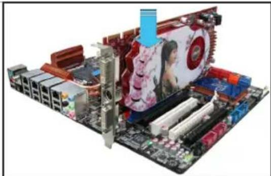 ASUS Maximus V FormulaThunderFX - Installer deux cartes graphiques CrossFireX™ - 2