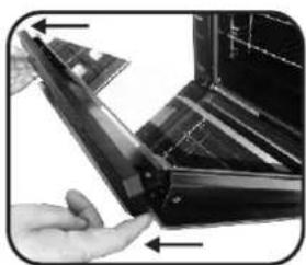 HOOVER HOXP0147BI - REMOVAL AND CLEANING OF THE GLASS DOOR - 4
