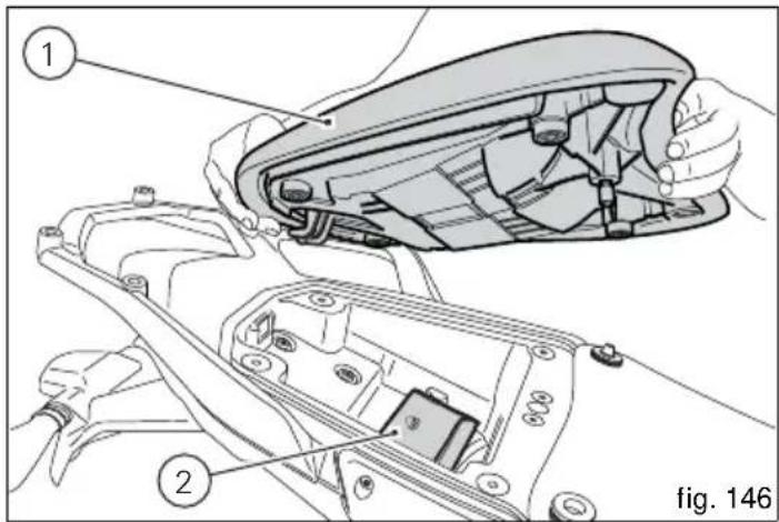 DUCATI Multistrada 1200 S Touring (2011) - Accessoires fournis de série (fig. 146) - 2