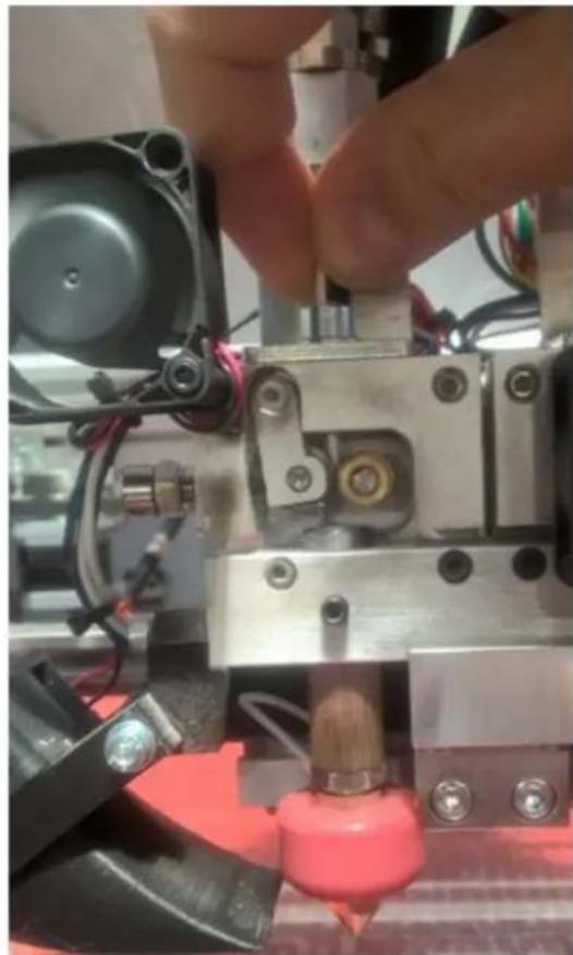 OLIVETTI 3D S2 - Chargement des bobines de filament - 4