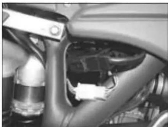 Beta RR 4T 400 (2008) - REPLACING THE EXHAUST-PIPE - 5