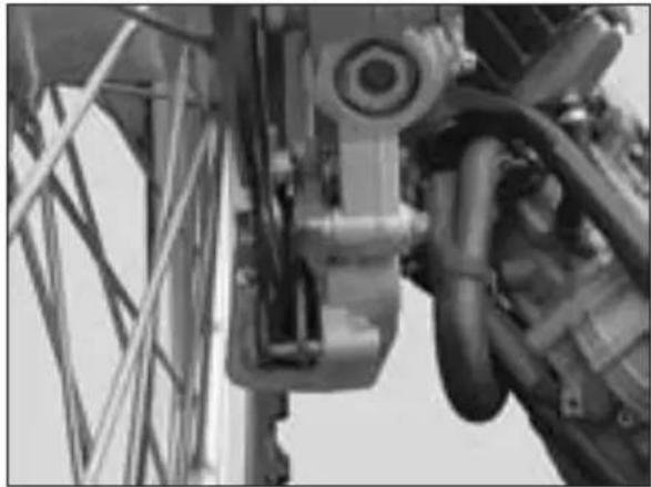 Beta RR 4T 400 (2008) - BLEEDING THE REAR BRAKE - 5