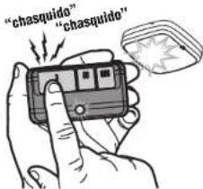 CHAMBERLAIN 050DCRJWFMC - Programar un control remoto 893MAX usando el botón de aprendizaje en el abre-puertas de garaje - 3