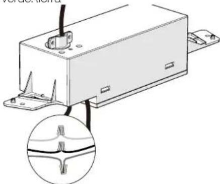 Furrion FACR15SABLAM - Peligro de descarga electrica - 1