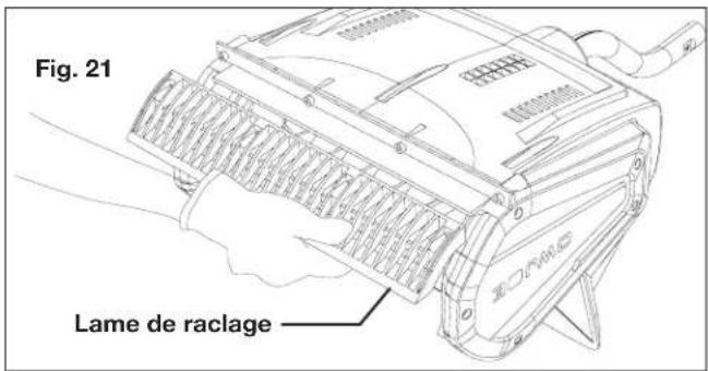 Snow Joe 24VSS13CT - Remplacement de la lame de raclage - 2