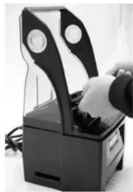 Vitamix Touch & Go Advance - Installation ducouvercle compact Twist Lock - 4