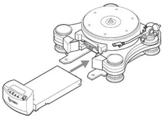 Esoteric Grandioso T1 - Siguendo los rieles de instalacion, inserte la unidad de motor. - 1