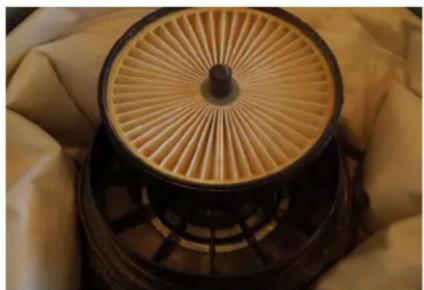 TORNADO EB 301 - Maintaining and replacing the filter - 1