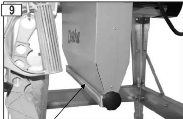 Lescha CBL 450 - Chip ejector slot closed (operation with chip extractor) - 1