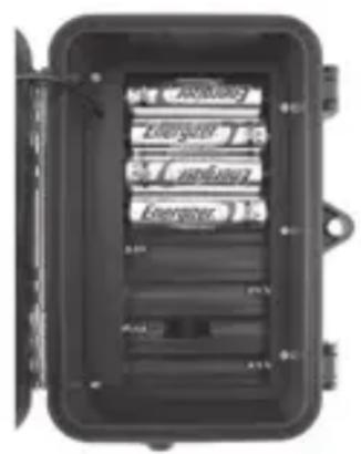 BUSHNELL Trophy Cam HD 119476C - Mise en place des piles - 1